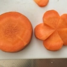 人参の飾り切り 立体花 レシピ 作り方 By ニャンコーヒー 楽天レシピ 人参の飾り切り 立体花 レシピ 作り方 By ニャンコーヒー 楽天レシピ